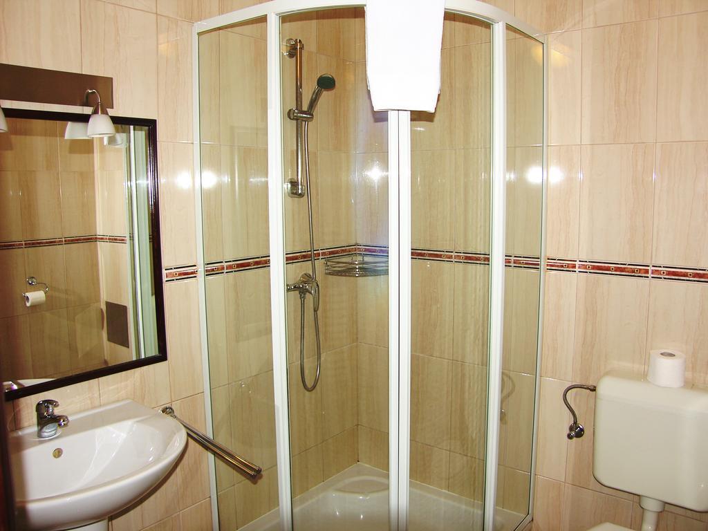 Adler Hotel Budaörs Pokój zdjęcie
