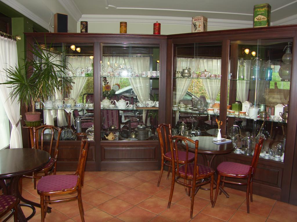 Adler Hotel Budaörs Zewnętrze zdjęcie