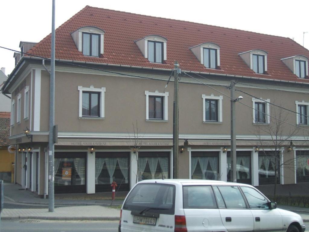 Adler Hotel Budaörs Zewnętrze zdjęcie